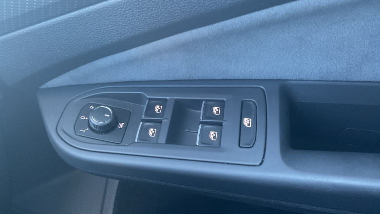 Volkswagen Golf 1.5 TSI R-Line 5dr Petrol Hatchback